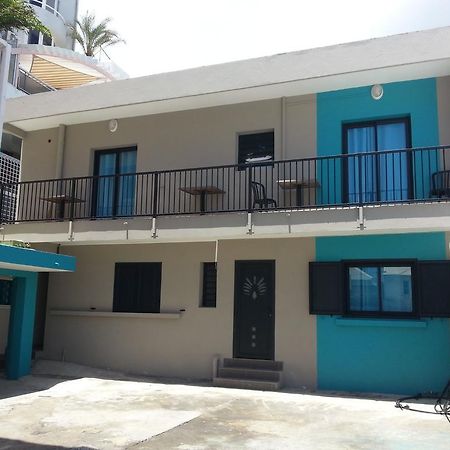 L'Annexe 66 , Saint Denis Centre Ville , A 200 M De La Rue Pietonne , Du Petit Marche Et Du Leader Price , Sur Une Rue Calme, Parking Gratuit Sur La Rue Exterior foto
