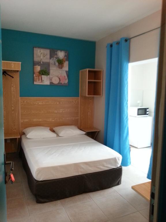 L'Annexe 66 , Saint Denis Centre Ville , A 200 M De La Rue Pietonne , Du Petit Marche Et Du Leader Price , Sur Une Rue Calme, Parking Gratuit Sur La Rue Cameră foto