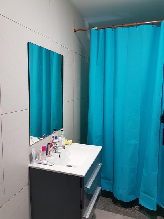L'Annexe 66 , Saint Denis Centre Ville , A 200 M De La Rue Pietonne , Du Petit Marche Et Du Leader Price , Sur Une Rue Calme, Parking Gratuit Sur La Rue Exterior foto